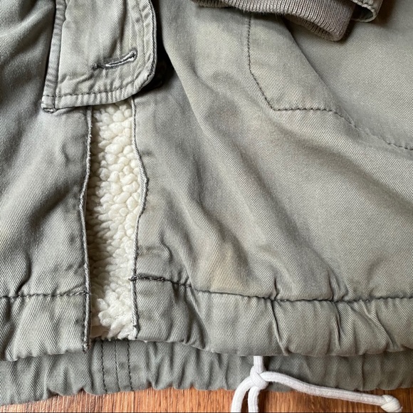Abercrombie and Fitch Coat - Picture 6 of 6
